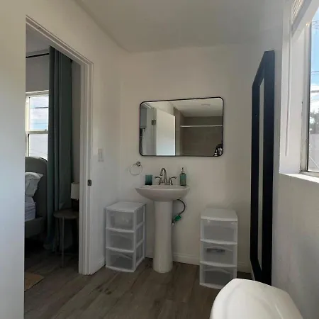 Spacious 3Br 3Ba Home Private Yard In Culver City